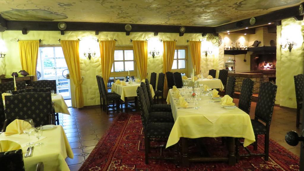Park Hotel Am Schloss Ettringen  Extérieur photo