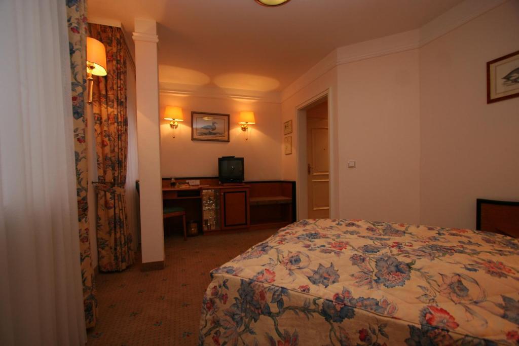Park Hotel Am Schloss Ettringen  Chambre photo