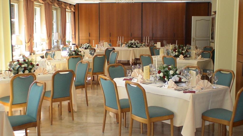 Park Hotel Am Schloss Ettringen  Extérieur photo