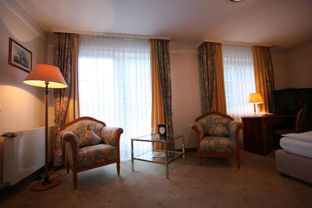 Park Hotel Am Schloss Ettringen  Extérieur photo
