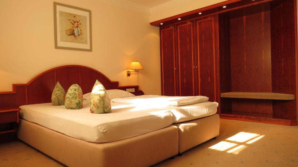 Park Hotel Am Schloss Ettringen  Chambre photo